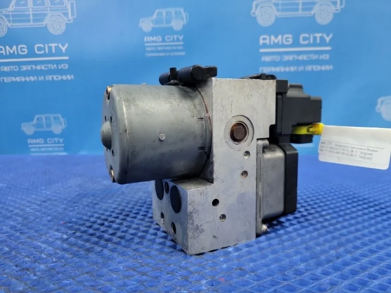 Блок ABS Mercedes-Benz Vito 2001 A0004461089 W638 M111980
