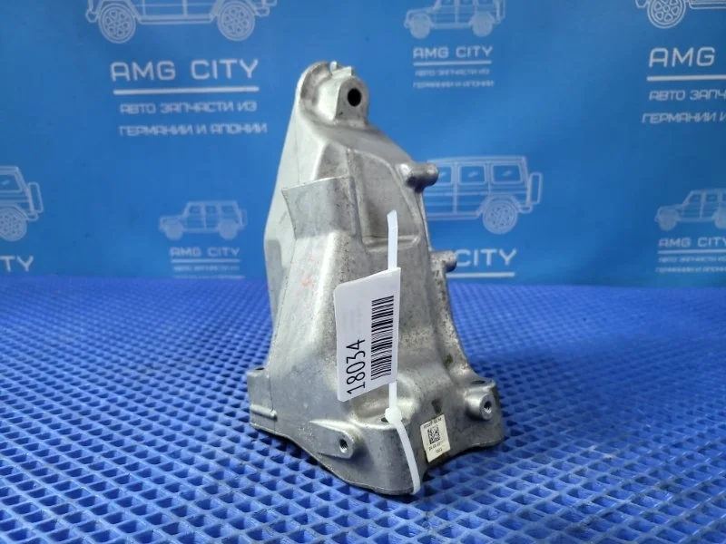 Кронштейн двигателя Mercedes-Benz C-Class 2016 A6512234304 W205 М274910