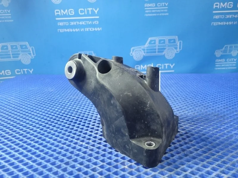 Кронштейн двигателя Mercedes-Benz Gle-Class 2016 A6422236204 W166 OM642826