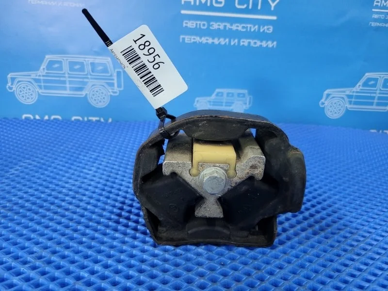 Подушка двигателя Mercedes-Benz Vito 2001 A6382411413 W638 M111980