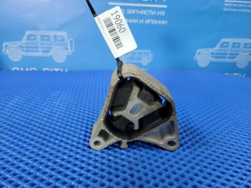 Подушка двигателя Mercedes-Benz B-Class 2013 A2462400809 W246 М270910