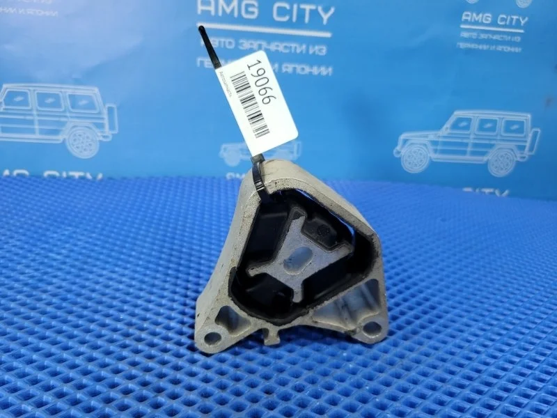 Подушка двигателя Mercedes-Benz B-Class 2013 A2462400809 W246 М270910