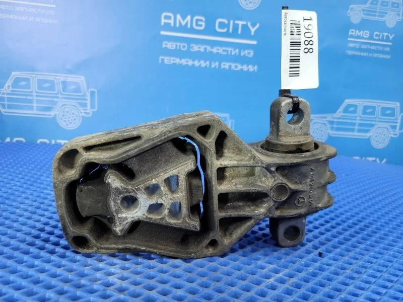 Подушка двигателя Mercedes-Benz A-Class 2014 A2462401209 W176 М270910