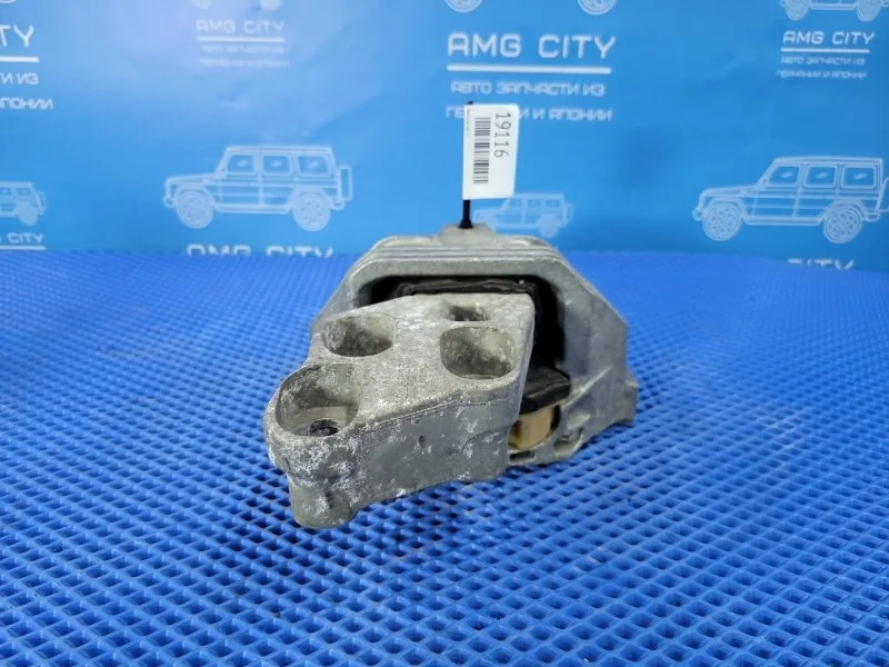 Подушка двигателя Mercedes-Benz B-Class 2013 A2462400617 W246 М270910