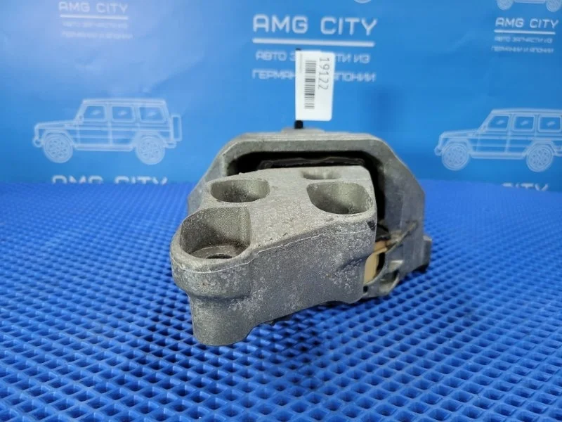 Подушка двигателя Mercedes-Benz B-Class 2013 A2462400617 W246 М270910