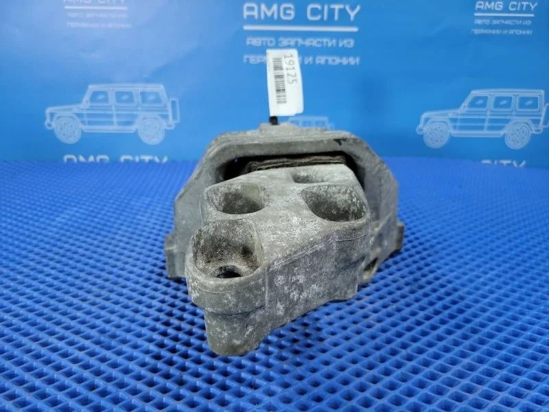 Подушка двигателя Mercedes-Benz B-Class 2013 A2462400617 W246 М270910