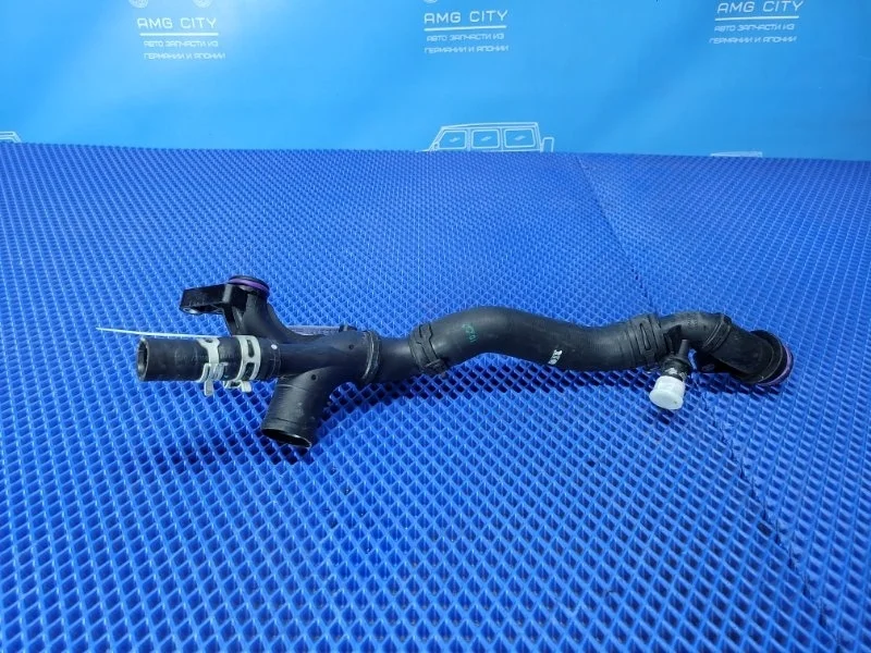 Патрубок системы охлаждения Mercedes-Benz A-Class 2021 A2822032600 W177 M282914