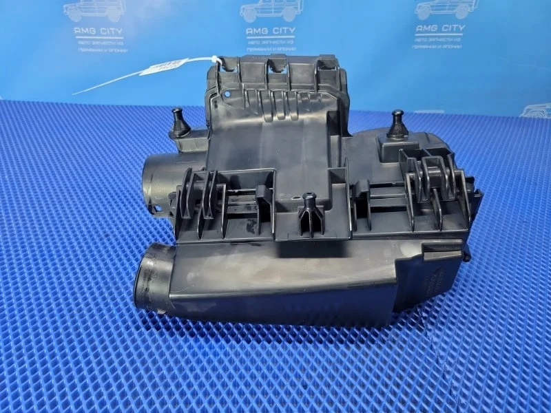 Фильтр воздушный двигателя Mercedes-Benz C-Class 2010 A2710940304 W204 М271820