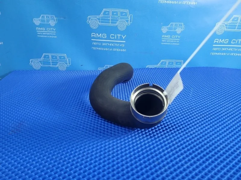 Патрубок интеркулера Mercedes-Benz C-Class 2010 A2045282582 W204 М271820