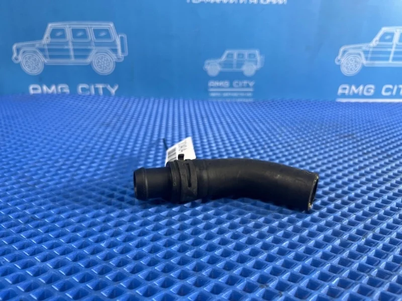 Патрубок системы охлаждения Mercedes-Benz A-Class 2013 A2702030482 W176 M270920