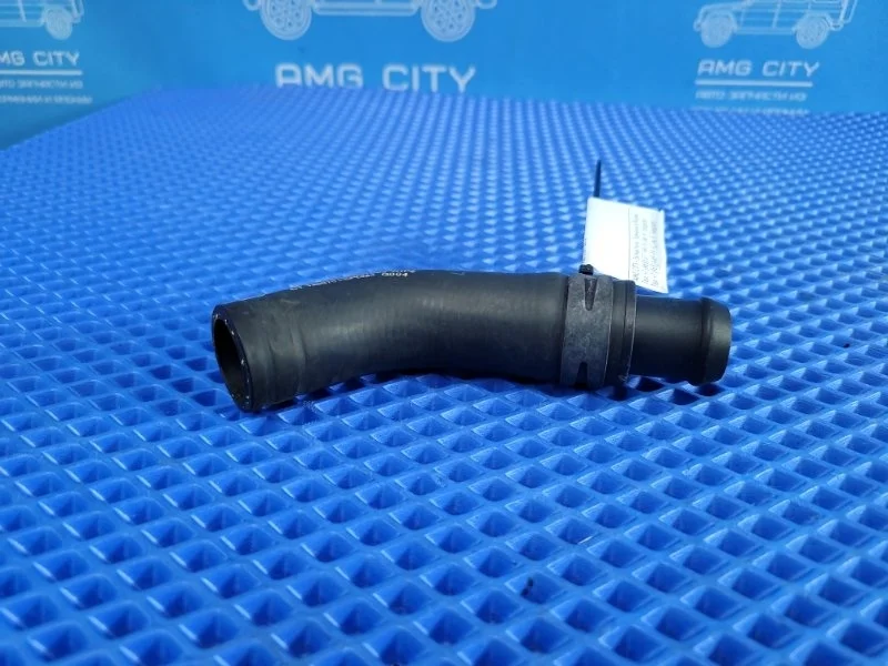 Патрубок системы охлаждения Mercedes-Benz A-Class 2013 A2702030482 W176 M270920