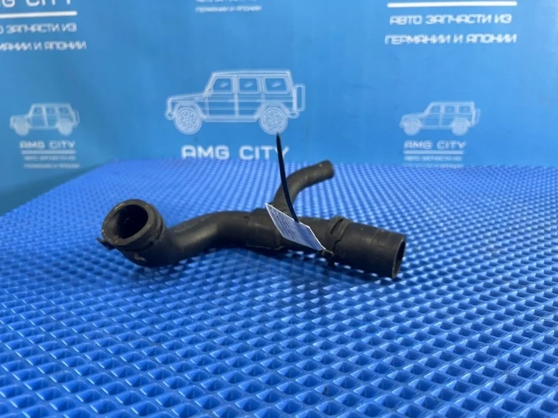 Патрубок системы охлаждения Mercedes-Benz C-Class 2010 A2712002552 W204 М271820