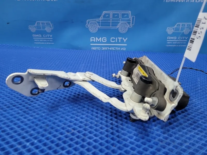 Петля капота Mercedes-Benz C-Class 2013 A2048800128 W204 M271820, левая