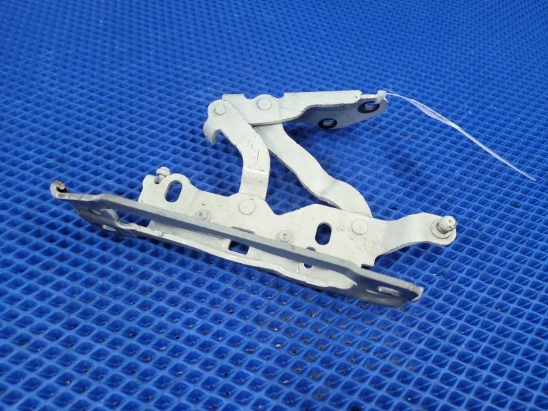 Петля капота Mercedes-Benz C-Class 2011 A2048800828 W204 М271860, правая