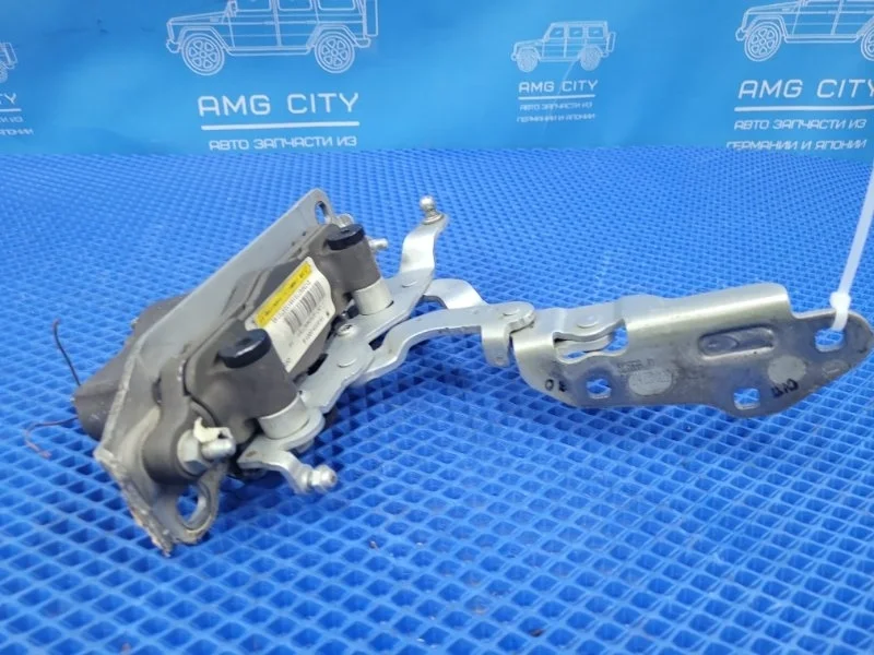 Петля капота Mercedes-Benz C-Class 2013 A2048800128 W204 M271820, левая