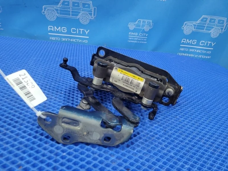 Петля капота Mercedes-Benz C-Class 2011 A2048800228 W204 M271820, правая