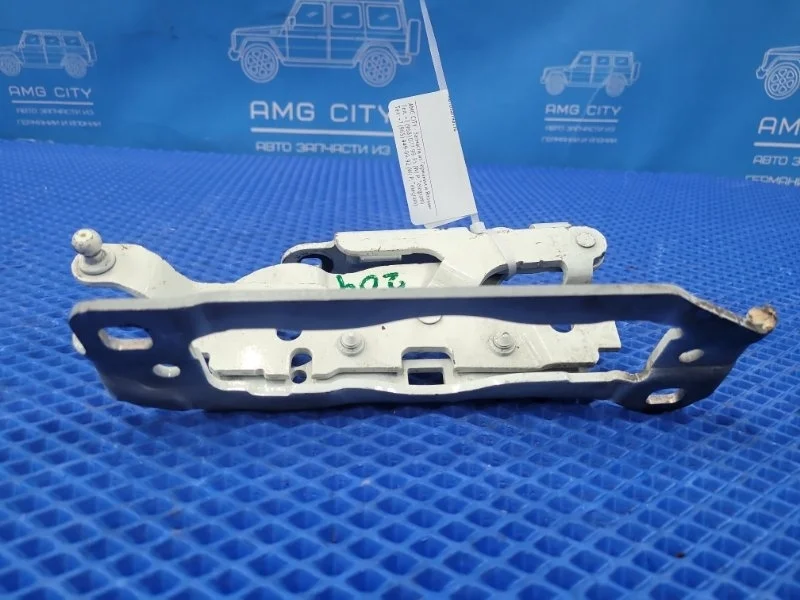 Петля капота Mercedes-Benz C-Class 2011 A2048800728 W204 М271860, левая
