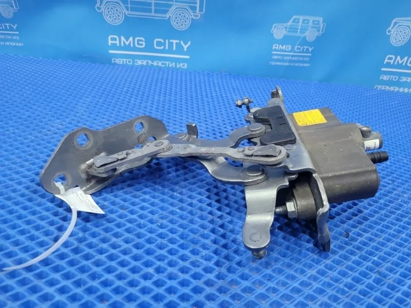 Петля капота Mercedes-Benz C-Class 2011 A2048800228 W204 M271820, правая