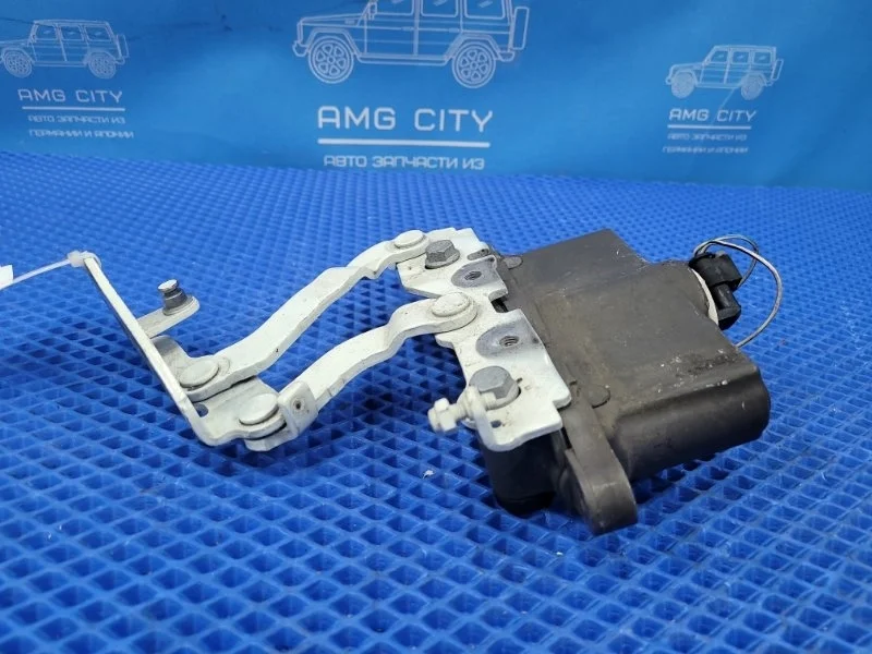 Петля капота Mercedes-Benz C-Class 2013 A2048800128 W204 M271820, левая