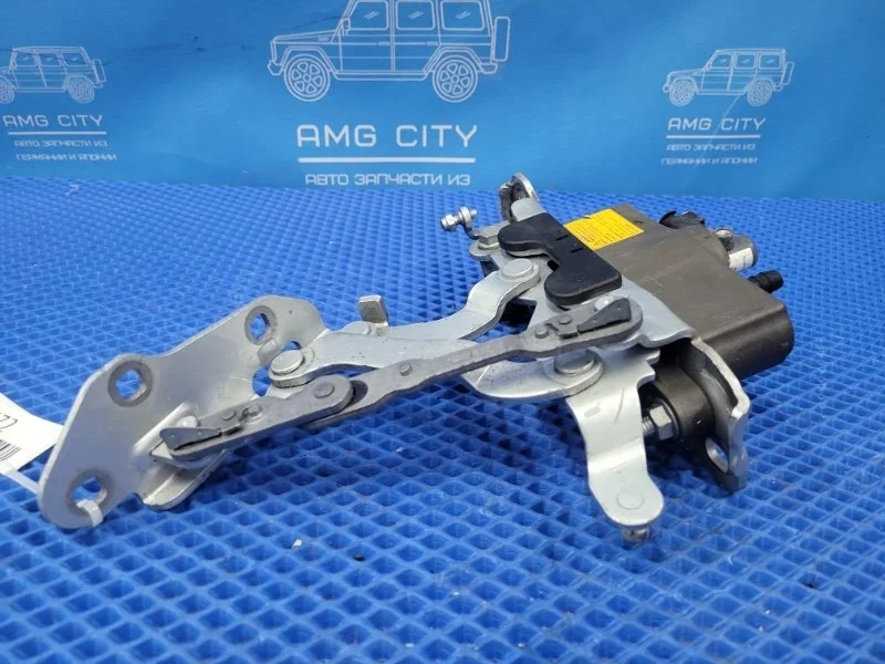 Петля капота Mercedes-Benz C-Class 2011 A2048800228 W204 M271820, правая