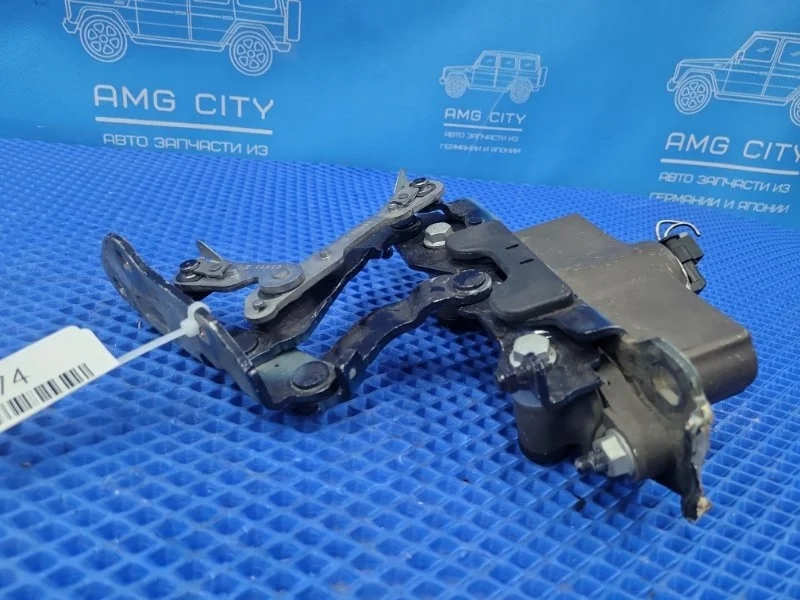 Петля капота Mercedes-Benz C-Class 2013 A2048800128 W204 M271820, левая