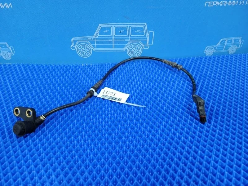 Датчик ABS Mercedes-Benz Clk-Class 1999 A2025402317 W208 М111, передний левый