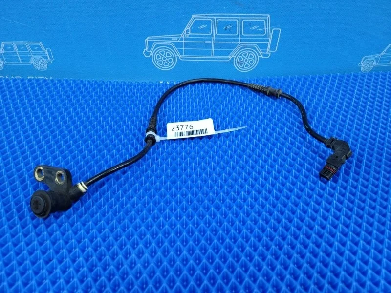 Датчик ABS Mercedes-Benz Clk-Class 1999 A2025402317 W208 М111, передний левый