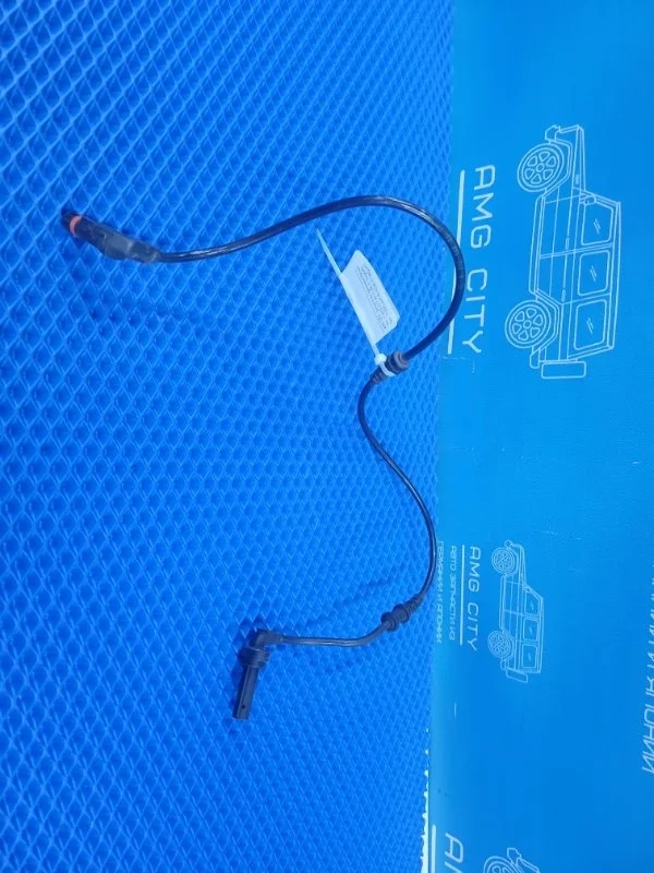 Датчик ABS Mercedes-Benz E-Class 2013 A2125400217 W212 М276952, передний правый