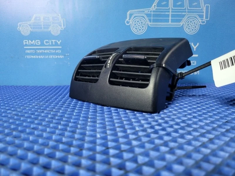 Дефлектор воздушный Mercedes-Benz C-Class 2011 A2048300954 W204 М271860