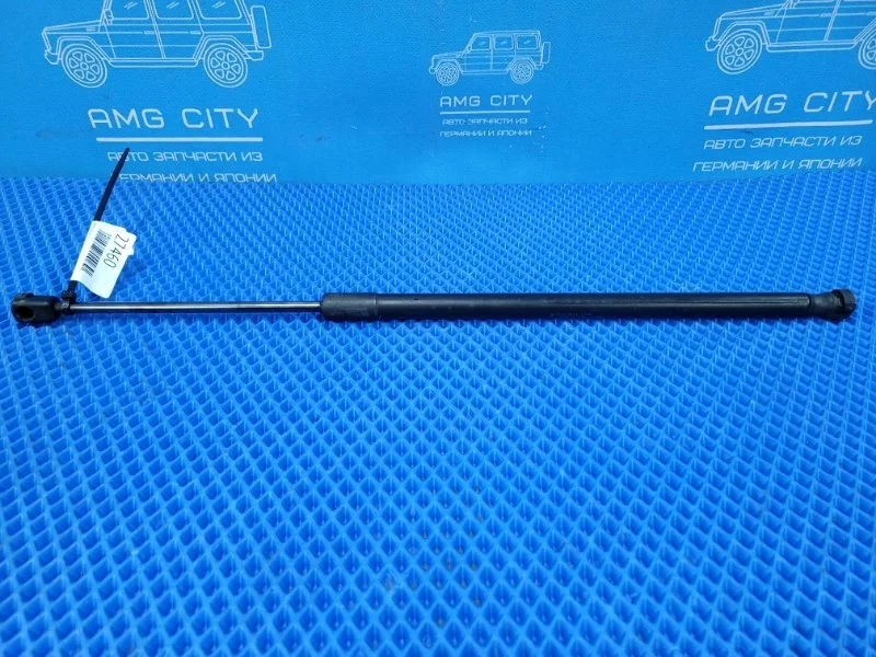 Амортизатор капота Mercedes-Benz E-Class 2013 A2079800764 W207 M274920, передний