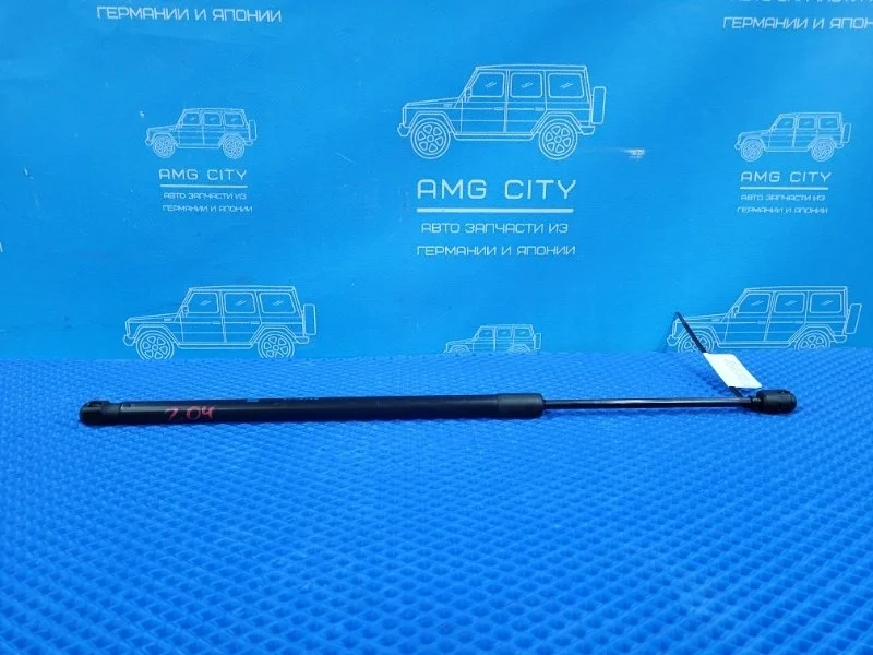 Амортизатор капота Mercedes-Benz C-Class 2011 A2048800029 W204 М271860, передний левый