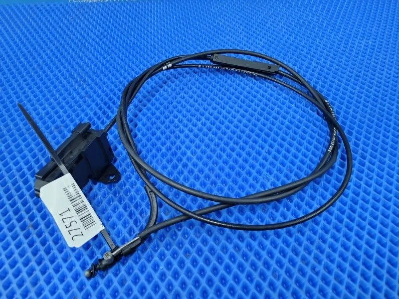 Трос замка капота Mercedes-Benz C-Class 2010 A2048800859 W204 М156985