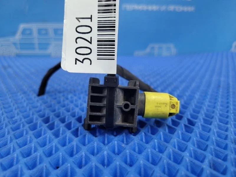 Датчик airbag Mercedes-Benz R-Class 2011 A0038202926 W251 М276958, передний правый