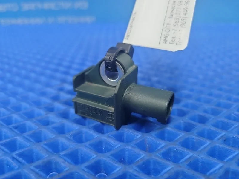 Датчик ускорения Mercedes-Benz E-Class 2013 A1729056000 W212 М276952