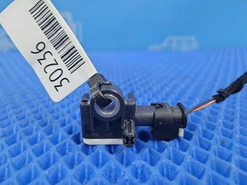 Датчик ускорения Mercedes-Benz Gl-Class 2015 A1668210151 X166 М276821