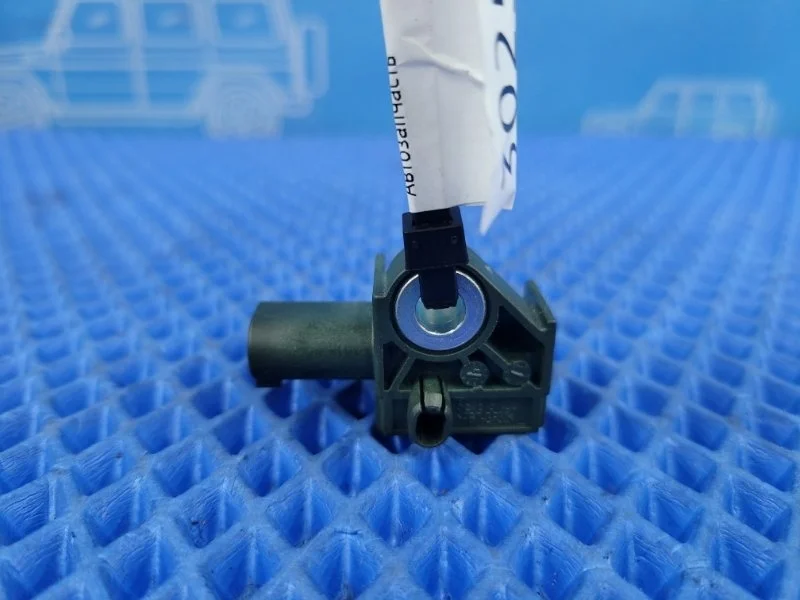 Датчик ускорения Mercedes-Benz E-Class 2013 A1729056000 W212 М276952