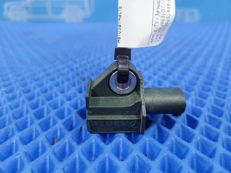 Датчик ускорения Mercedes-Benz E-Class 2013 A1729056000 W212 М276952