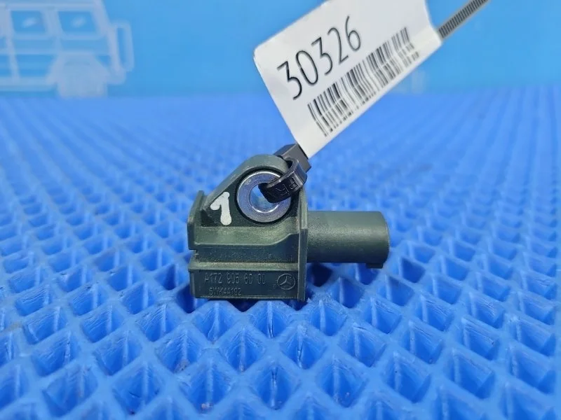 Датчик ускорения Mercedes-Benz E-Class 2013 A1729056000 W212 М276952