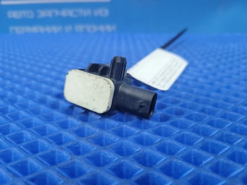 Датчик ускорения Mercedes-Benz Gl-Class 2015 A1668210151 X166 М276821