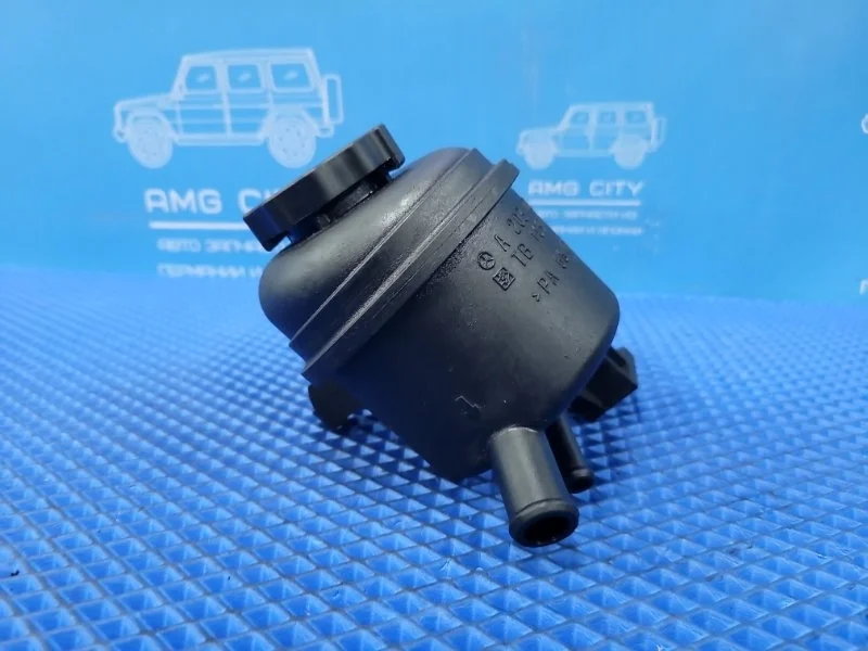 Бачок гидроусилителя руля Mercedes-Benz C-Class 2010 A2034600083 W204 М271952