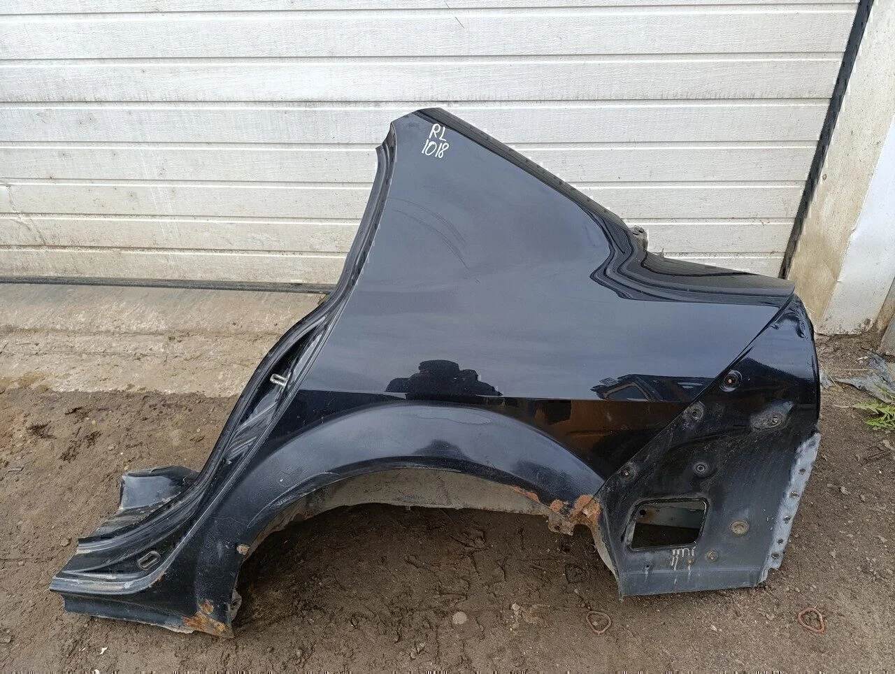 Крыло заднее левое Megane II 2002-2009