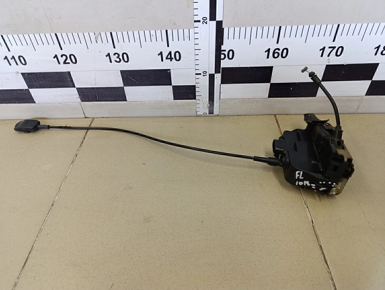 Замок двери передней левой Megane II 2002-2009