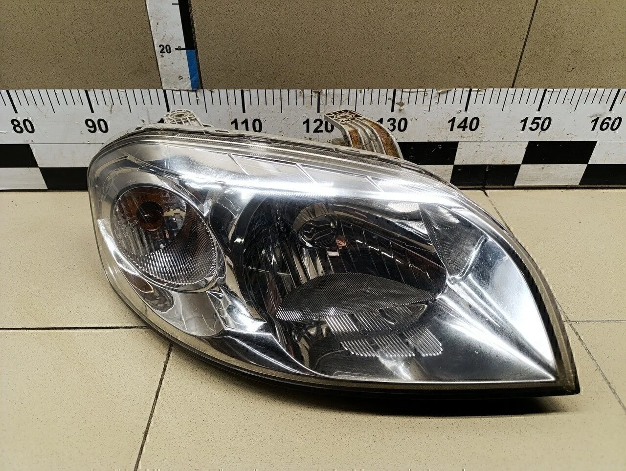 Фара правая Aveo (T250) 2005-2011