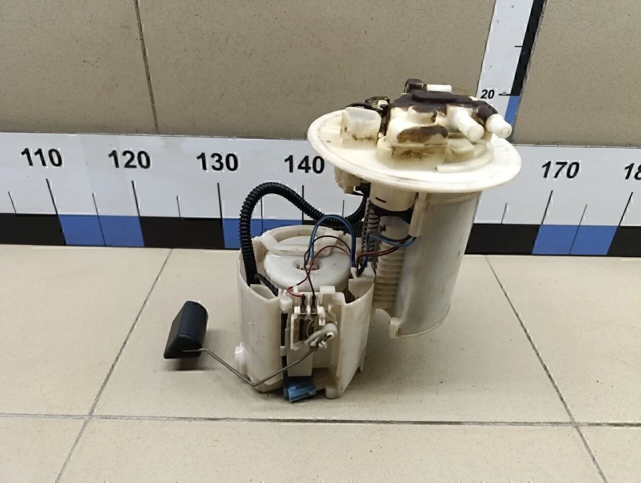 Насос топливный электрический Camry XV40 2006-2011