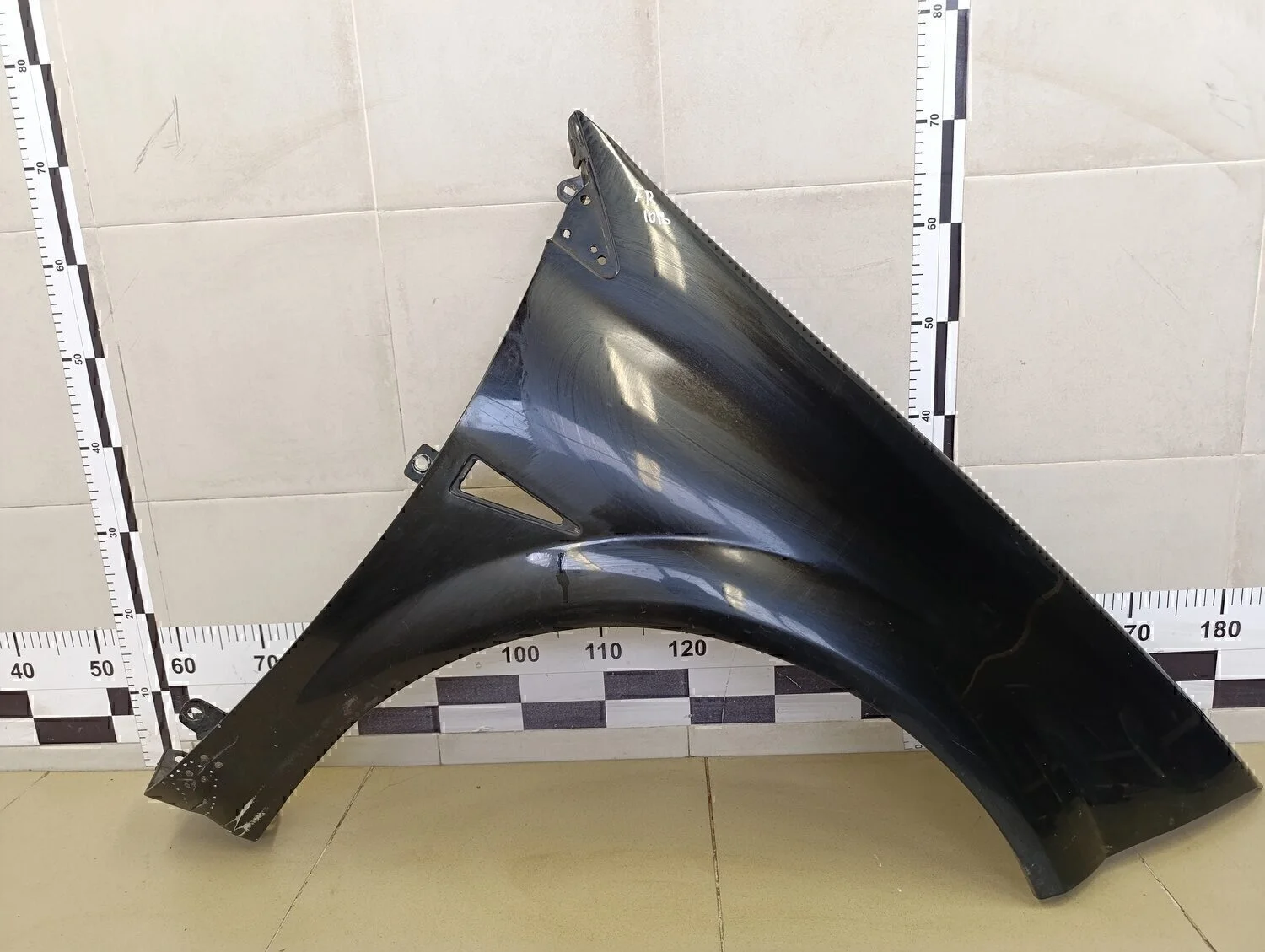 Крыло переднее правое Megane II 2002-2009