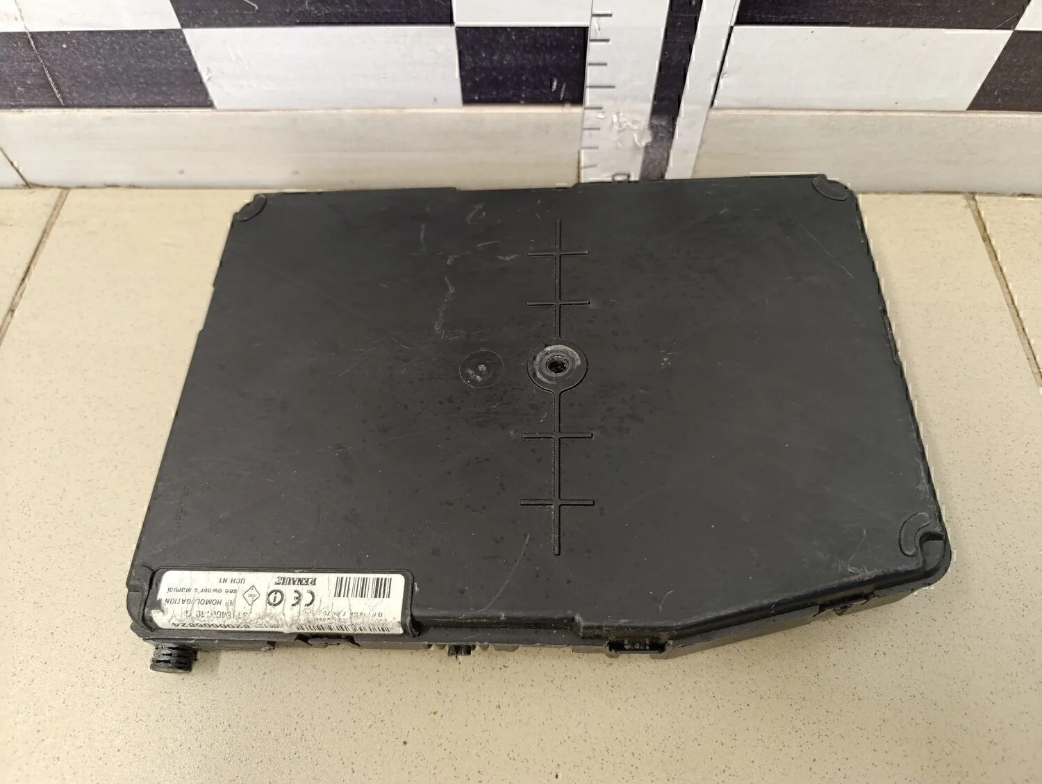 Блок предохранителей Megane II 2002-2009