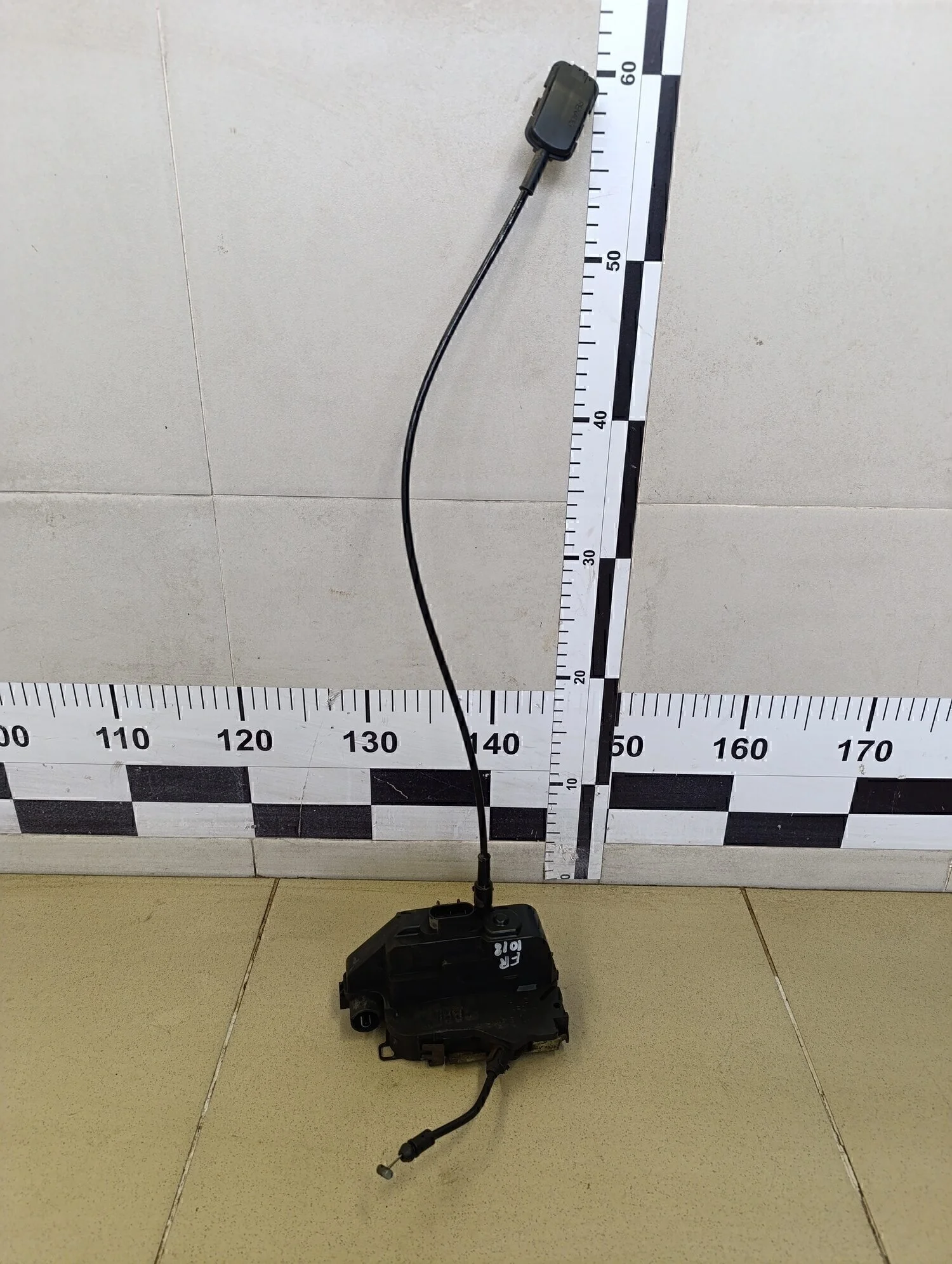 Замок двери передней правой Megane II 2002-2009