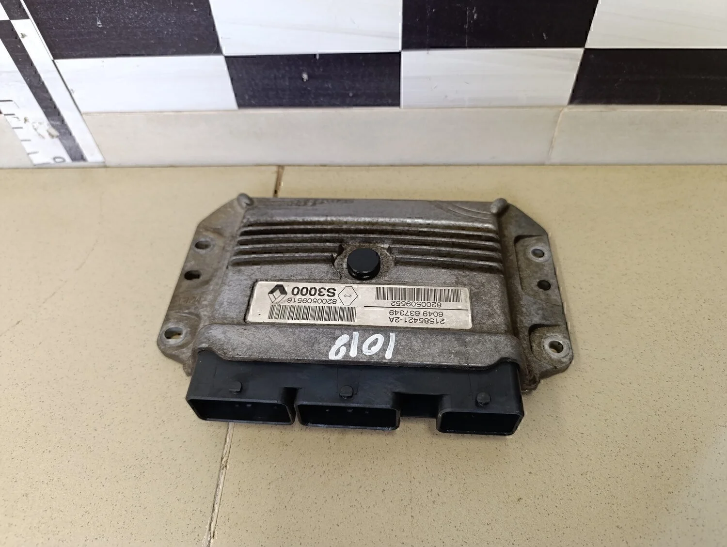 Блок управления двигателем Megane II 2002-2009