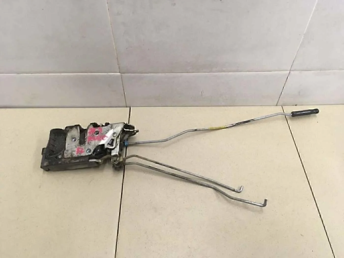 Замок двери передней левой Aveo (T250) 2005-2011