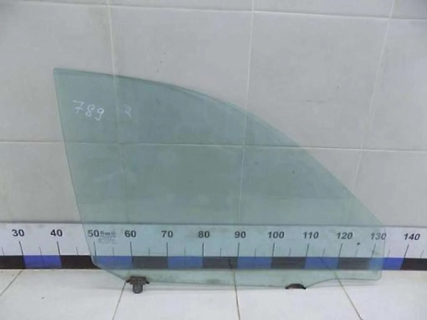 Стекло двери передней правой Elantra 2000-2005